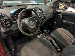 FIAT - GRAND SIENA - 2014/2015 - Vermelha - R$ 39.800,00