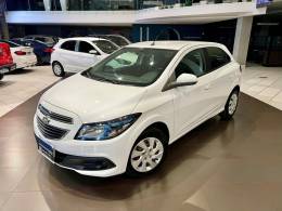 CHEVROLET - ONIX - 2016/2016 - Branca - R$ 52.800,00