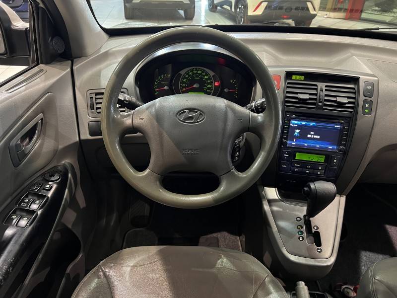 HYUNDAI - TUCSON - 2013/2014 - Prata - R$ 56.800,00