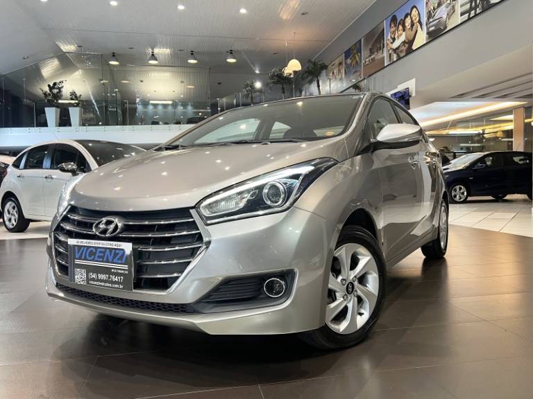 HYUNDAI - HB20S - 2018/2018 - Prata - R$ 72.800,00