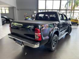 TOYOTA - HILUX - 2015/2015 - Preta - R$ 107.900,00