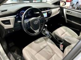 TOYOTA - COROLLA - 2016/2017 - Prata - R$ 85.500,00