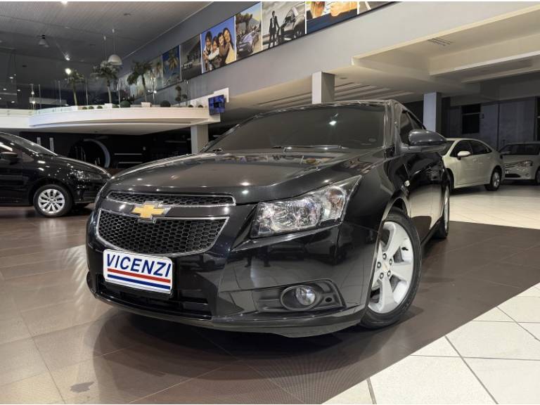CHEVROLET - CRUZE - 2012/2013 - Preta - R$ 53.800,00