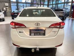 TOYOTA - YARIS - 2019/2020 - Branca - R$ 81.900,00