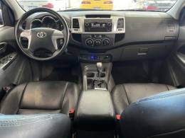 TOYOTA - HILUX - 2015/2015 - Preta - R$ 107.900,00