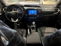 TOYOTA - HILUX - 2024/2024 - Branca - R$ 283.900,00