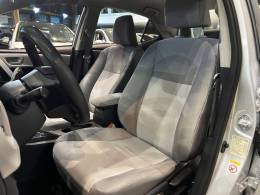 TOYOTA - COROLLA - 2015/2016 - Prata - R$ 81.900,00