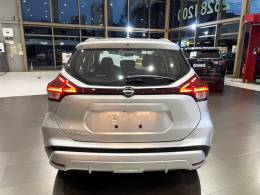 NISSAN - KICKS - 2024/2024 - Prata - R$ 134.800,00