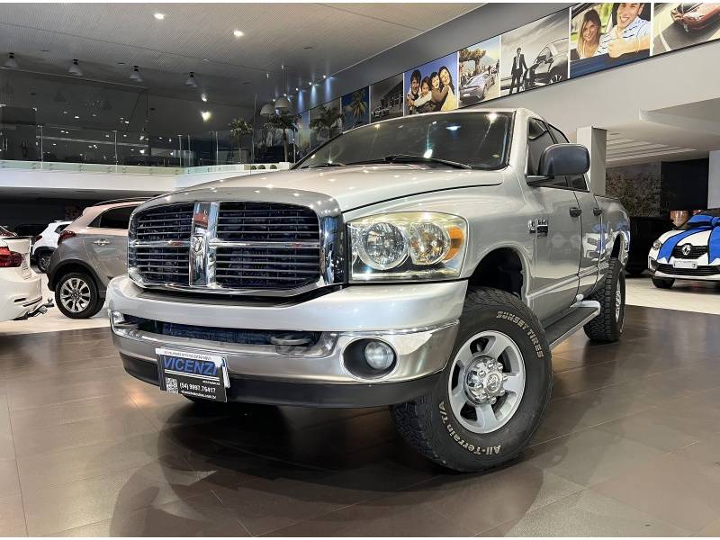 DODGE - RAM - 2008/2008 - Prata - R$ 141.000,00