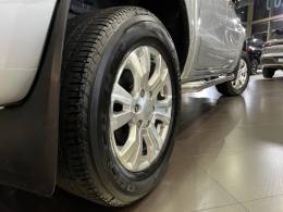 FORD - RANGER - 2017/2018 - Prata - R$ 137.500,00