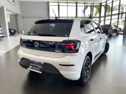 VOLKSWAGEN - POLO - 2024/2025 - Branca - R$ 86.900,00