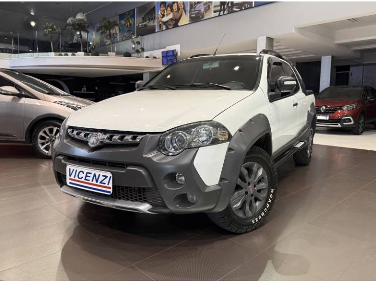 FIAT - STRADA - 2012/2013 - Branca - R$ 57.500,00