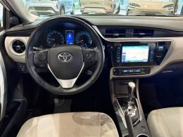 TOYOTA - COROLLA - 2018/2018 - Branca - R$ 102.800,00