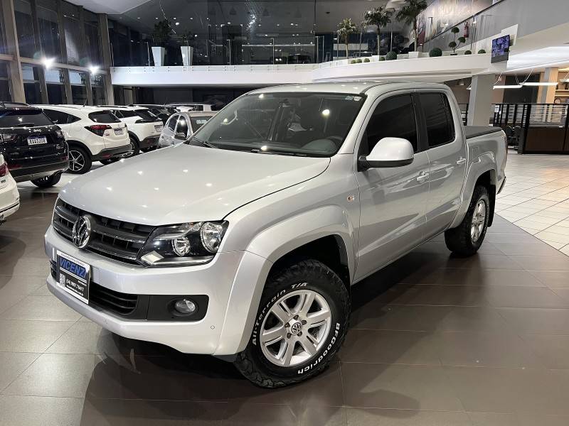 VOLKSWAGEN - AMAROK - 2013/2013 - Prata - R$ 93.500,00