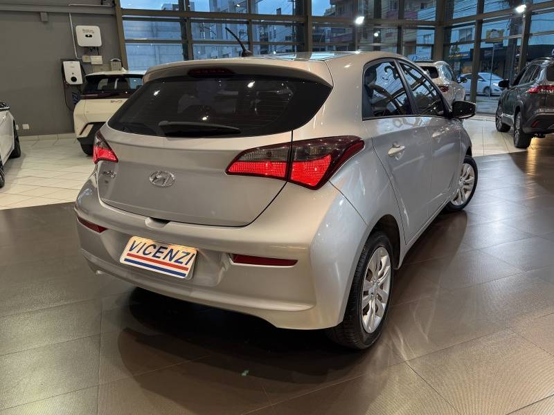 HYUNDAI - HB20 - 2018/2019 - Prata - R$ 55.800,00