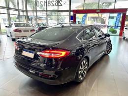 FORD - FUSION - 2018/2019 - Preta - R$ 135.800,00