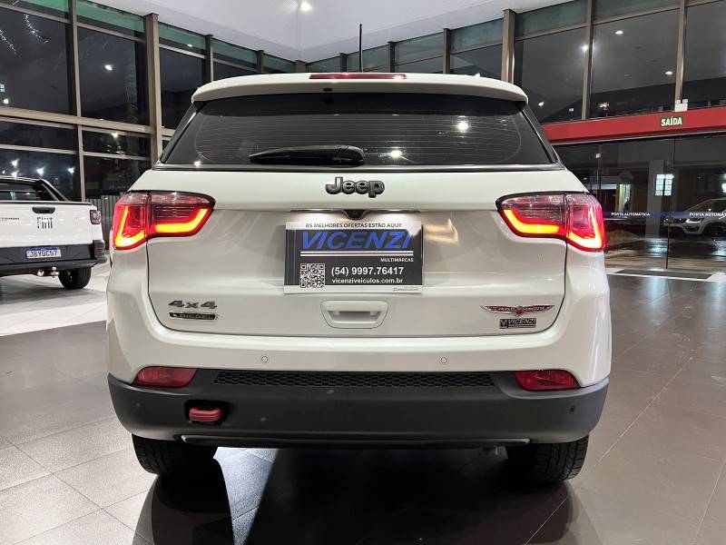 JEEP - COMPASS - 2016/2017 - Branca - R$ 104.800,00