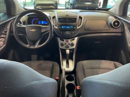 CHEVROLET - TRACKER - 2016/2016 - Branca - R$ 72.800,00