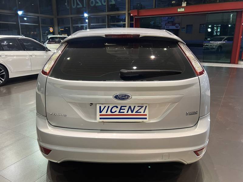 FORD - FOCUS - 2011/2013 - Prata - R$ 48.800,00