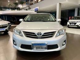 TOYOTA - COROLLA - 2013/2014 - Prata - R$ 75.800,00