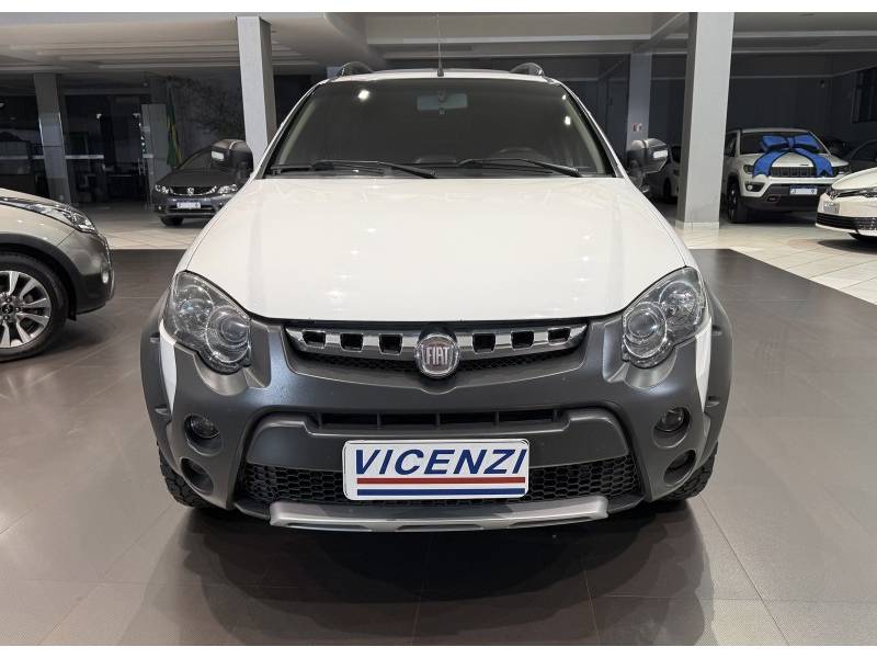 FIAT - STRADA - 2012/2013 - Branca - R$ 57.500,00