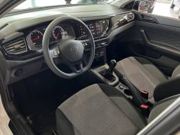 VOLKSWAGEN - POLO - 2024/2025 - Branca - R$ 86.900,00