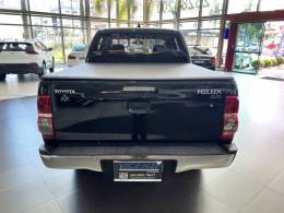 TOYOTA - HILUX - 2015/2015 - Preta - R$ 107.900,00