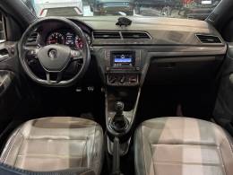 VOLKSWAGEN - SAVEIRO - 2017/2018 - Cinza - R$ 79.800,00