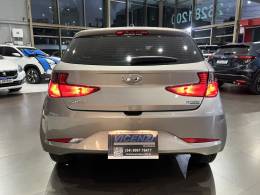HYUNDAI - HB20 - 2022/2022 - Prata - R$ 61.800,00