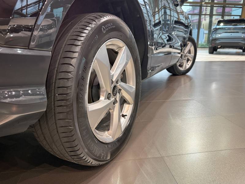 AUDI - Q3 - 2022/2022 - Preta - R$ 188.500,00