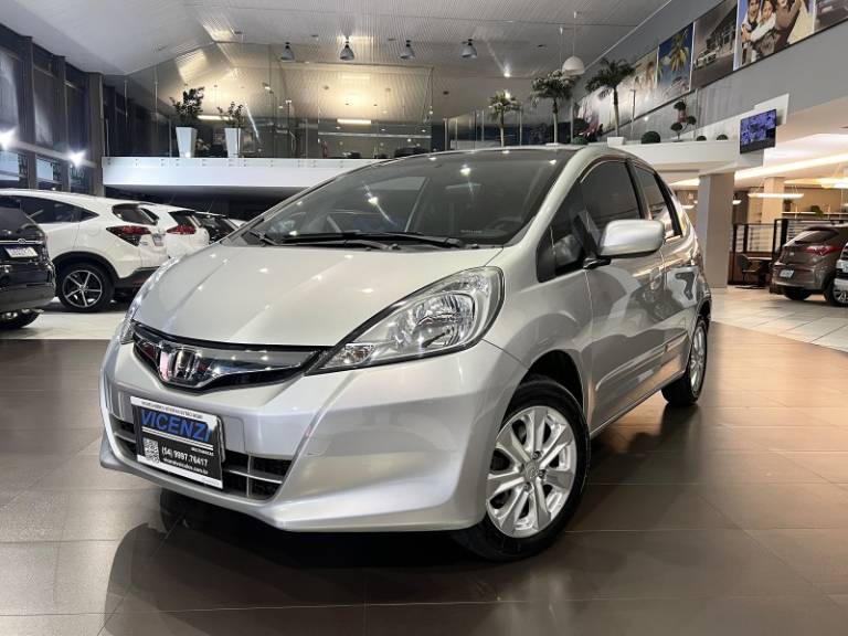HONDA - FIT - 2012/2013 - Prata - R$ 58.800,00