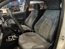 VOLKSWAGEN - GOL - 2011/2011 - Branca - R$ 26.800,00