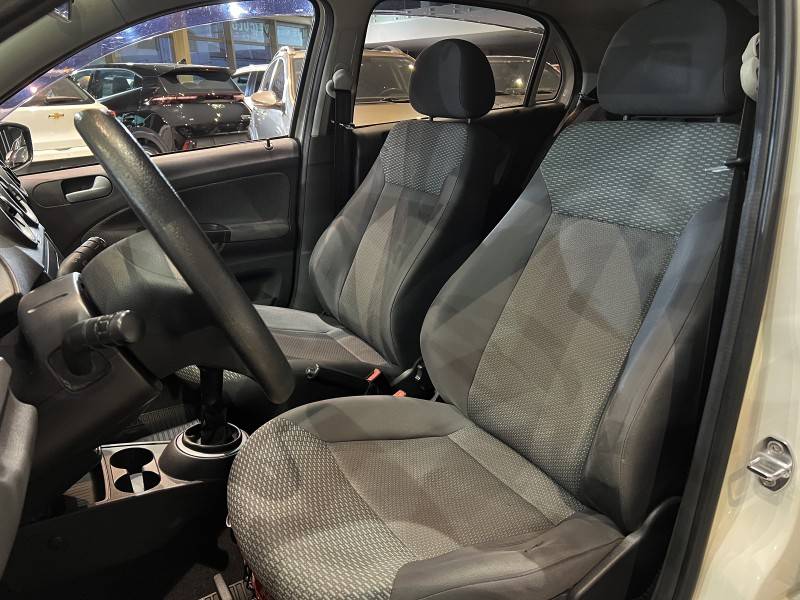 VOLKSWAGEN - GOL - 2011/2011 - Branca - R$ 26.800,00