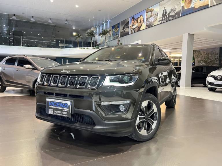JEEP - COMPASS - 2017/2018 - Verde - R$ 96.900,00