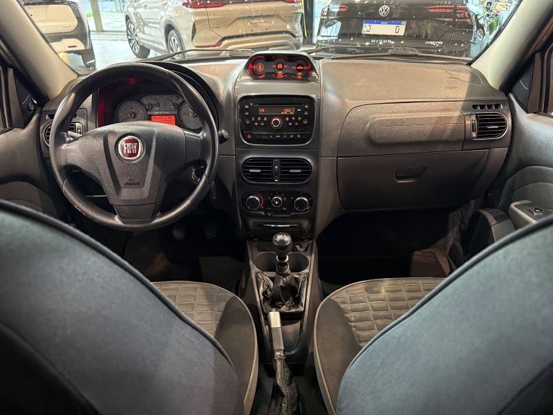 FIAT - STRADA - 2012/2013 - Cinza - R$ 58.800,00