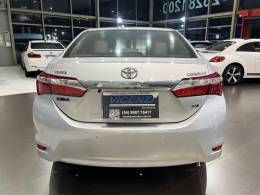 TOYOTA - COROLLA - 2015/2016 - Prata - R$ 81.900,00