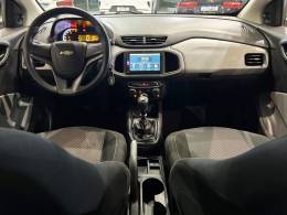 CHEVROLET - ONIX - 2018/2019 - Branca - R$ 54.800,00