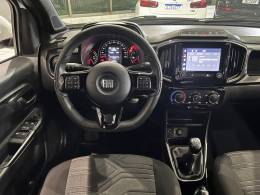 FIAT - STRADA - 2023/2023 - Branca - R$ 115.900,00
