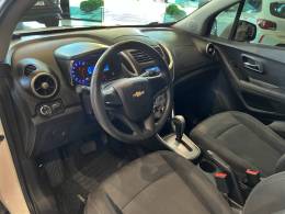 CHEVROLET - TRACKER - 2016/2016 - Branca - R$ 72.800,00