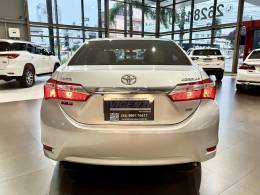 TOYOTA - COROLLA - 2016/2017 - Prata - R$ 85.500,00