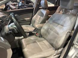 HONDA - CIVIC - 2013/2014 - Prata - R$ 74.900,00