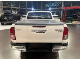 TOYOTA - HILUX - 2024/2024 - Branca - R$ 283.900,00