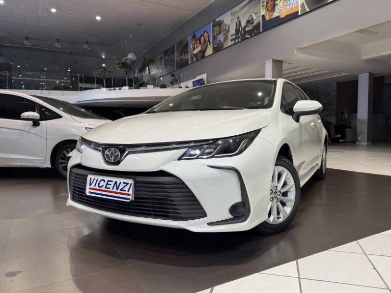 TOYOTA - COROLLA - 2019/2020 - Branca - R$ 112.500,00