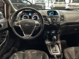 FORD - FIESTA - 2015/2016 - Prata - R$ 54.500,00