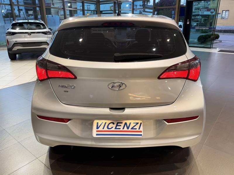 HYUNDAI - HB20 - 2018/2019 - Prata - R$ 55.800,00