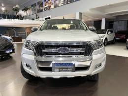 FORD - RANGER - 2017/2018 - Prata - R$ 137.500,00