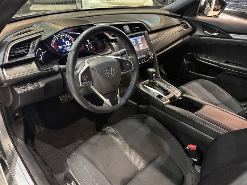 HONDA - CIVIC - 2020/2021 - Prata - R$ 125.000,00