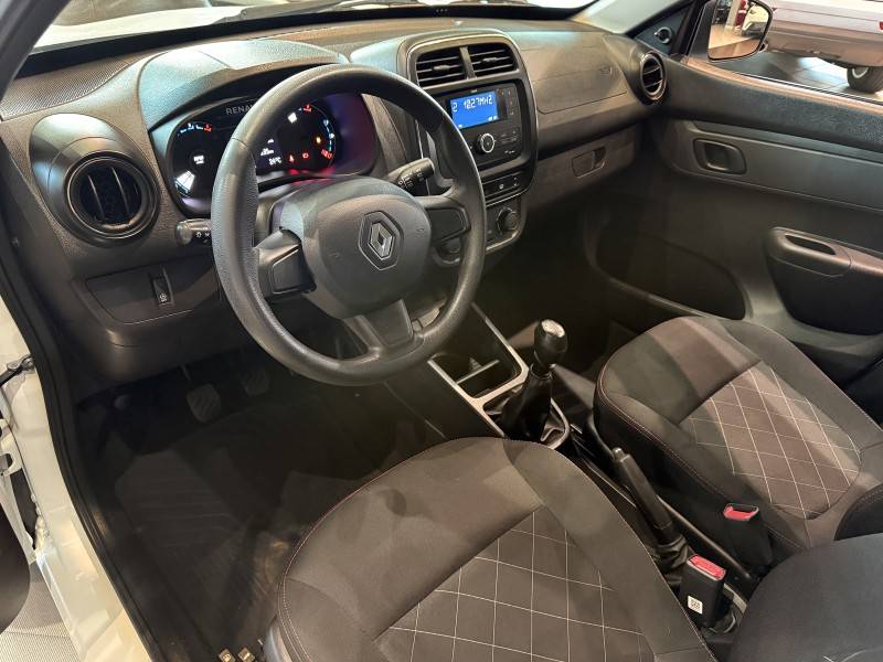 RENAULT - KWID - 2023/2024 - Branca - R$ 52.500,00