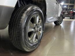 RENAULT - DUSTER - 2015/2016 - Prata - R$ 58.900,00