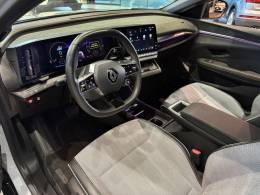 RENAULT - MÉGANE - 2023/2024 - Cinza - R$ 179.900,00